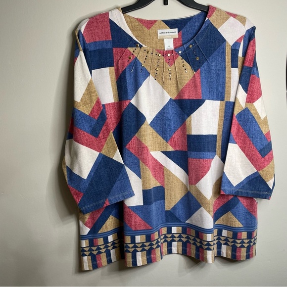 Colorful Geometric Women's Top - Picture 1 of 4
